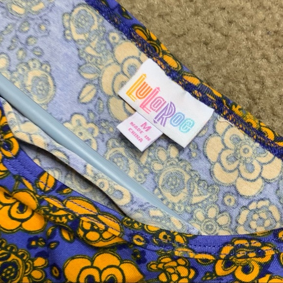 LulaRoe Tops - Picture 2 of 4